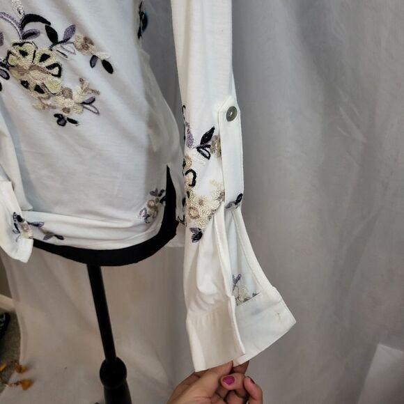 Hope springs blouse, floral, size S - Picture 2 of 12
